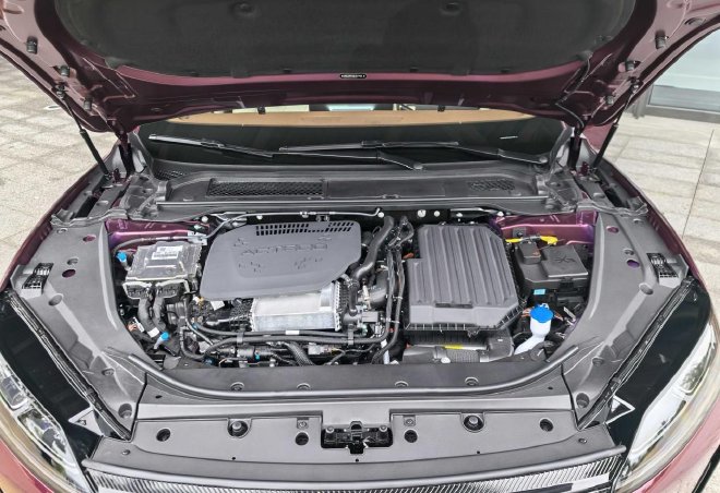 超级置换抢购价17.19万元起 风云A9L光辉（四驱）全球上市