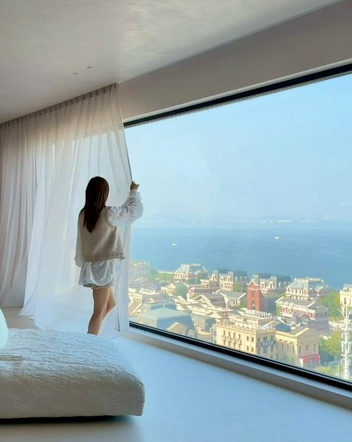 推出去的窗户_窗户退出_