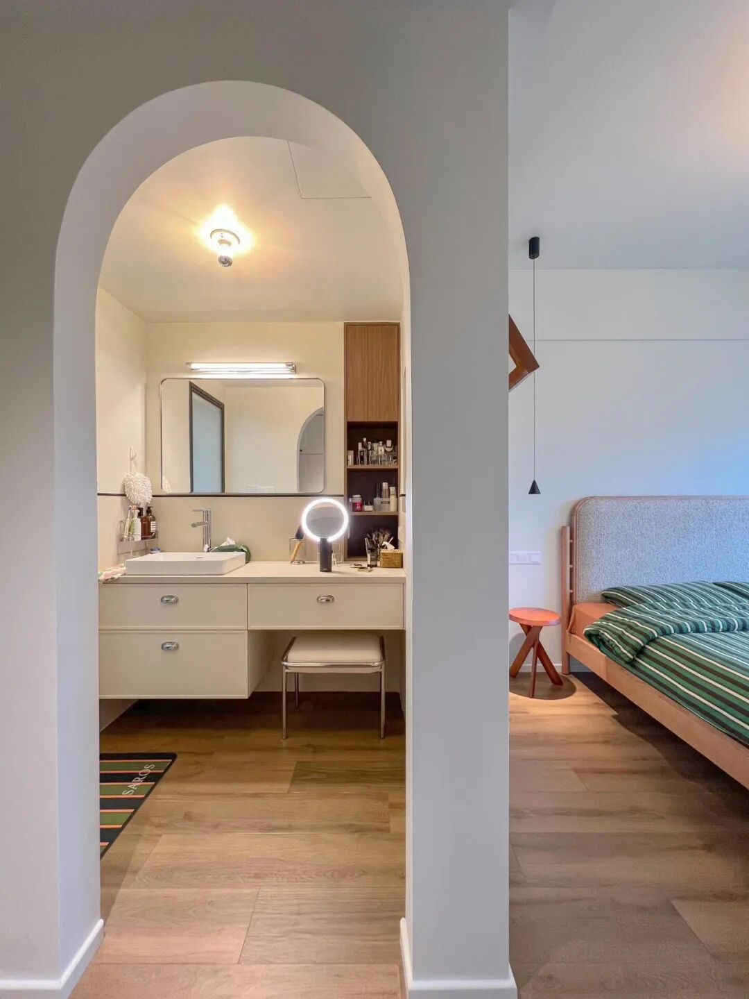 _主卫衣帽间“正退出”中国家庭?看看年轻人的设计,那叫一个高级_主卫衣帽间“正退出”中国家庭?看看年轻人的设计,那叫一个高级