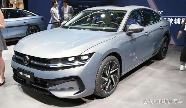 官方指导价17.99万起!2026款迈腾上市,网友:降5万闭眼冲-有驾