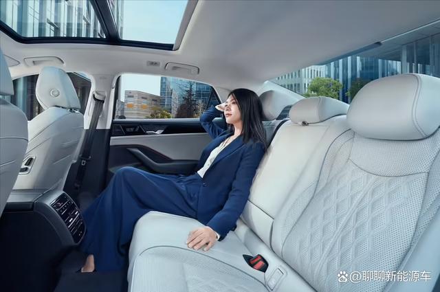 官方指导价17.99万起!2026款迈腾上市,网友:降5万闭眼冲-有驾