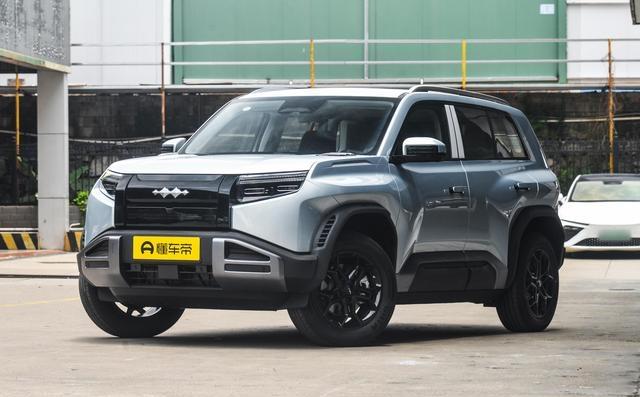 奇瑞天门山翻车,到底是勇气可嘉还是不自量力?这两天,奇瑞风云-有驾