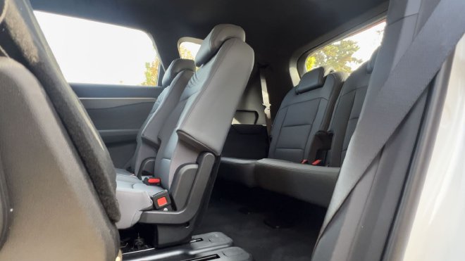 上市限时价8.99-11.99万元 吉利第三代豪越L正式上市