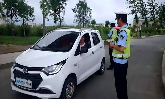 电动三四轮车需检查，注意六项，避免违规处罚-有驾