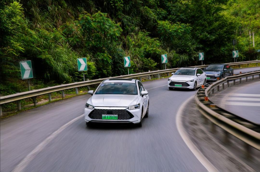 _纯电车企几乎集体倒戈!如今再看增程、插混,并非“开科技倒车”_纯电车企几乎集体倒戈!如今再看增程、插混,并非“开科技倒车”