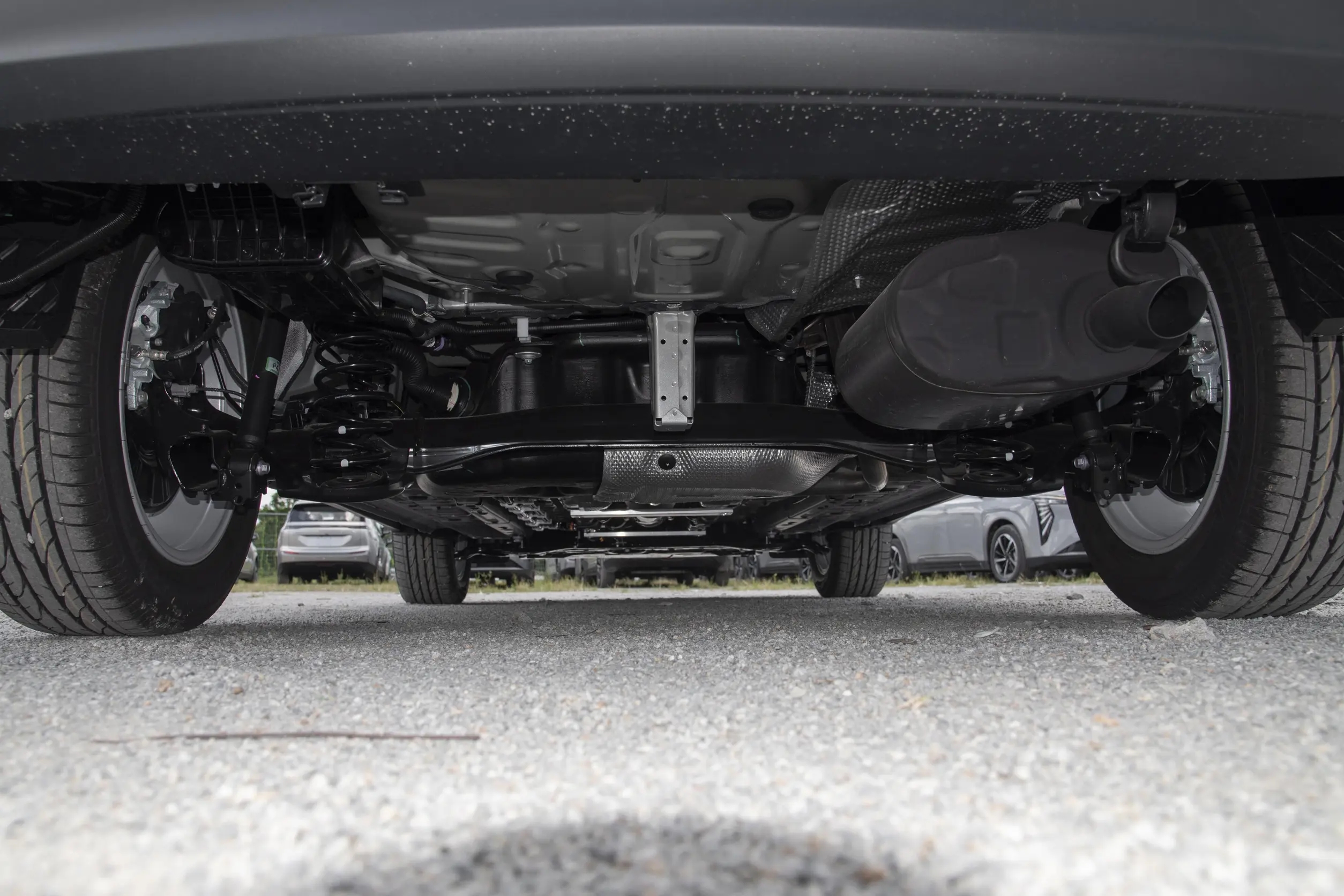 丰田油耗低的车型__丰田纯电比亚迪