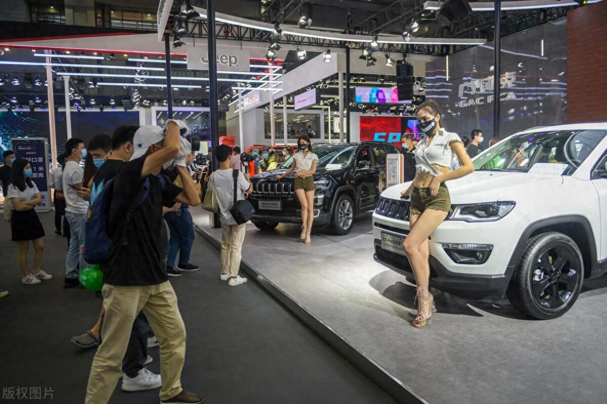 _2025年下半年，该“抄底买车”还是“继续观望”，内行人道破真相_2025年下半年，该“抄底买车”还是“继续观望”，内行人道破真相