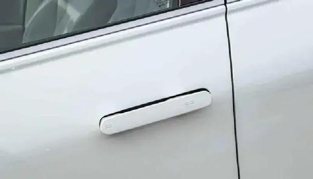 大众朗逸Pro降价升级求生存,为何还是比不过比亚迪秦PLUS?-有驾