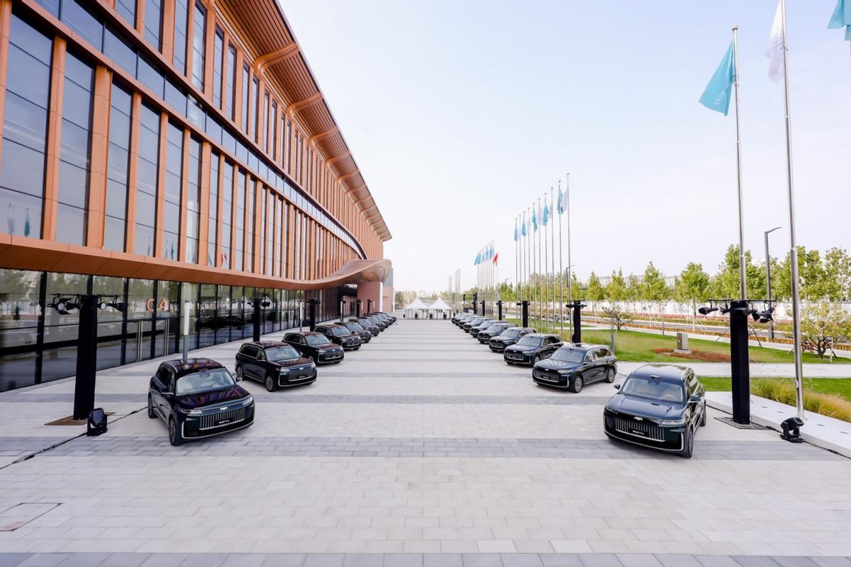 旗舰第一集_旗舰风范_