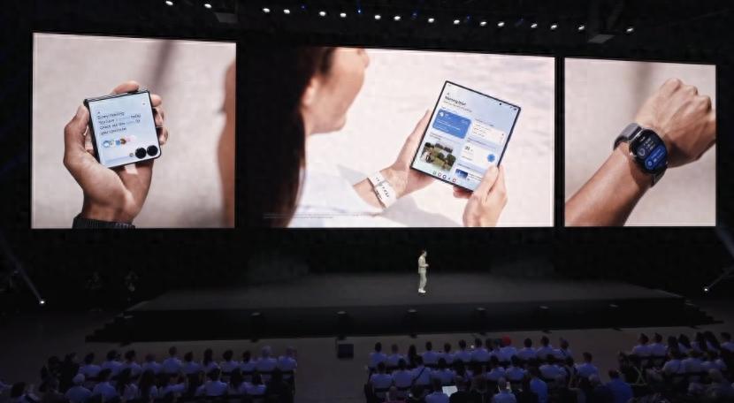 三星折屏2021_三星折叠屏评测视频_